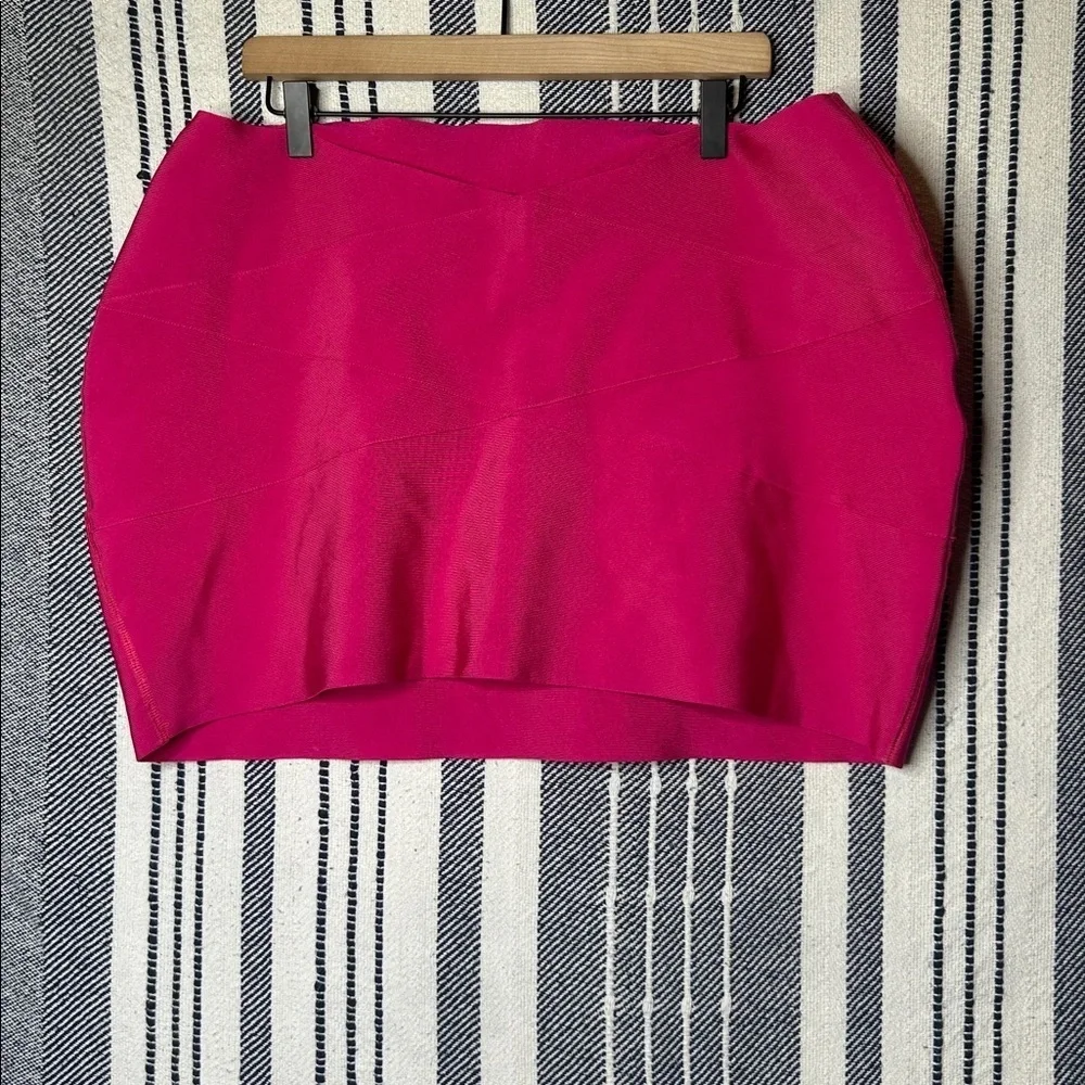NWT Skims Knit Swim Mini Skirt